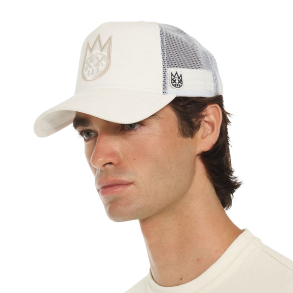 Cult's Clean Logo Mesh Back Trucker Hat - Imagen 4