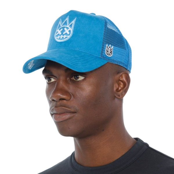 Cult's Clean Logo Mesh Back Trucker Hat in Aqua Blue - Imagen 2