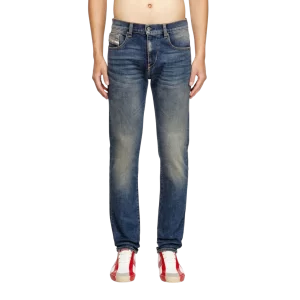 DIESEL Slim Jeans Regular Waist 2019 D-Strukt
